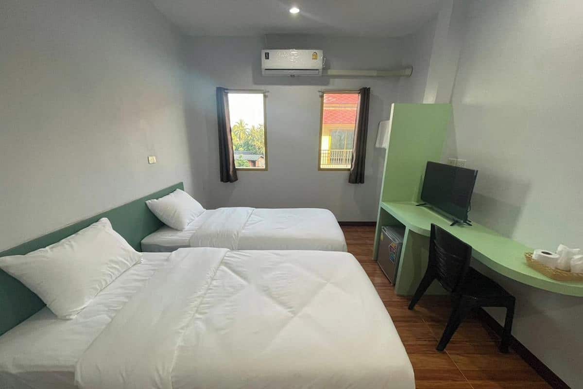 Standard Twin Room