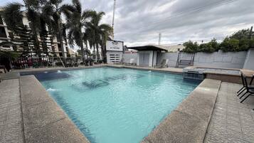 Alberca al aire libre