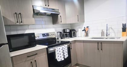 Private 2BR Basement • Pet-Friendly • Near WEM •Free Parking•Near Ravines•Trails
