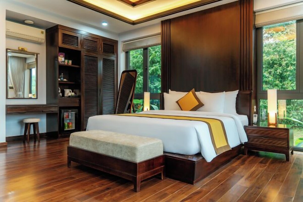 Connecting Garden Villa
