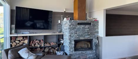 Smart-TV, Kamin
