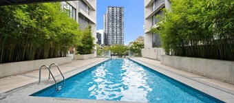 Citystyle Exec 1Brm with Balcony Apartments