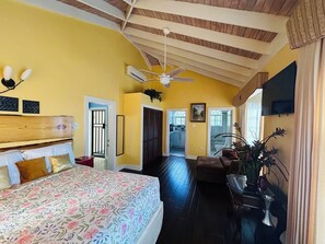3 bedrooms, iron/ironing board, WiFi, bed sheets -  3 BEDROOMS - 3 BATHROOMS  OCEAN VIEW PENTHOUSE (Ocho Rios)