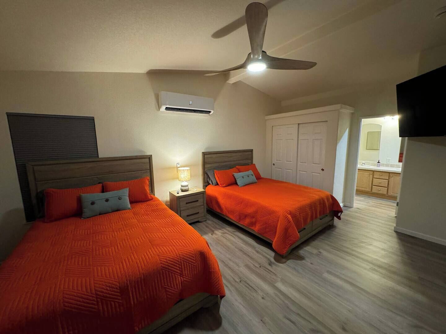 3 bedrooms, WiFi, bed sheets