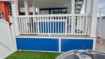 Bañera de hidromasaje exterior