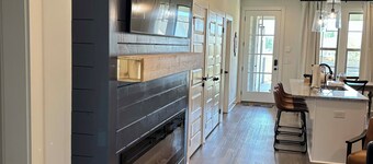 Charming & Spacious Townhome on North College Street in Auburn