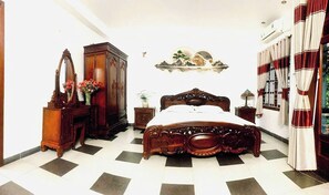 Blackout curtains, soundproofing, iron/ironing board, free WiFi - Ha Mai Homestay hue (Hue)