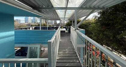 Blue Vintage Villa Near Skytrain at 61st & Cambie