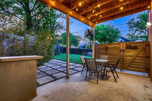 Outdoor dining