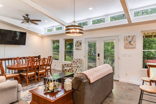 Blue Haven | Pet-Friendly Norris Lake Lakefront Retreat | Sleeps 15