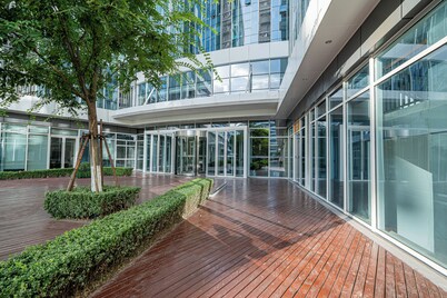 Shanghai Hills & Freshly Home Loft Retreat near NECC