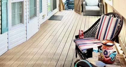 Amazing 1 bedroom cabin inside gated community in Elberta Al