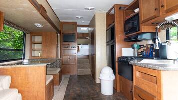 Fridge, microwave, dishwasher, coffee/tea maker