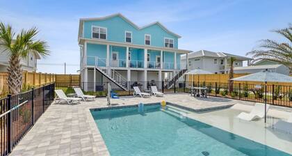 New 2025 • 8BR Oceanfront • Pool