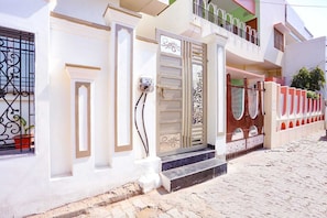 Exterior - Aditya GH (Varanasi)