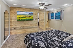 6 室のベッドルーム、アイロン / アイロン台、WiFi