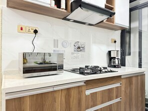 Microwave, stovetop