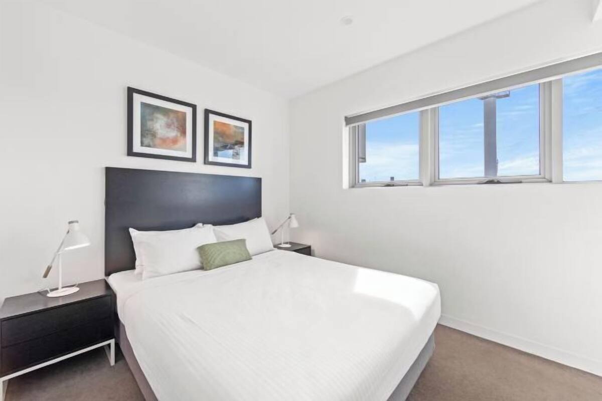 1 bedroom, laptop workspace, iron/ironing board, free WiFi