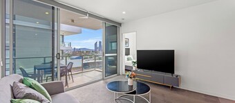 Trafalgar Lane Apartments by CLLIX