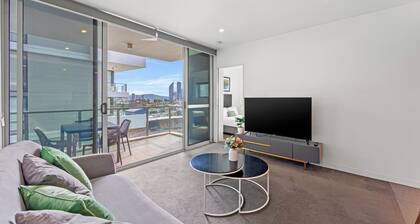 Trafalgar Lane Apartments by CLLIX