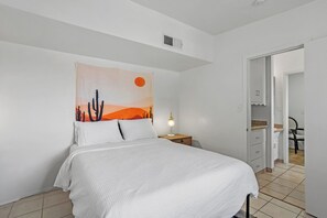 1 Schlafzimmer, Schreibtisch, Bügeleisen/Bügelbrett, kostenloses WLAN