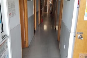 Interior - Zhenghong Hostel (Shanghai)