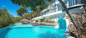 Roca Ibiza Un refugio VIP donde el lujo se encuentra con la exclusividad.