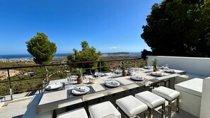 Outdoor dining - Roca Ibiza Un refugio VIP donde el lujo se encuentra con la exclusividad. (Ibiza)
