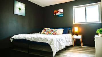 2 dormitoris, planxa i posts de planxar, wifi i roba de llit