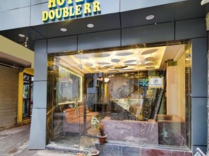 Front of property - Hotel Double Rr Newly Renovated  (New Delhi)
