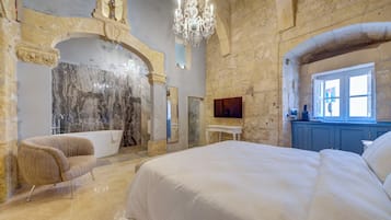 1 bedroom, iron/ironing board, internet, bed sheets