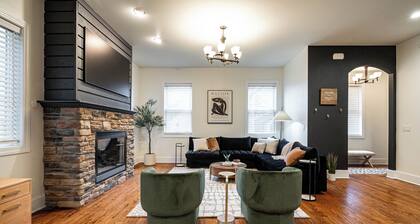 1 Mile to Downtown -Brewers Hill-Rooftop Deck-Gym