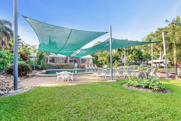 Outdoor pool - COOKTOWN HOLIDAY PARK (Cooktown)