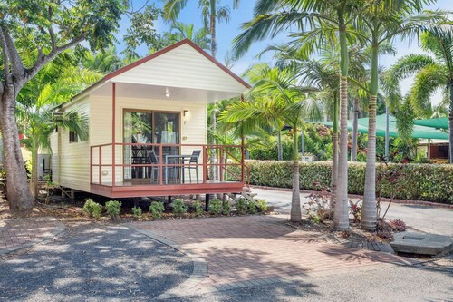 COOKTOWN HOLIDAY PARK