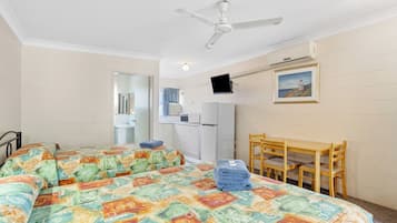 1 bedroom, desk, iron/ironing board, free WiFi