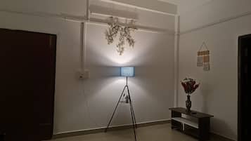 Deluxe-Doppel- oder -Zweibettzimmer, Küche, Stadtblick | Kostenloses WLAN