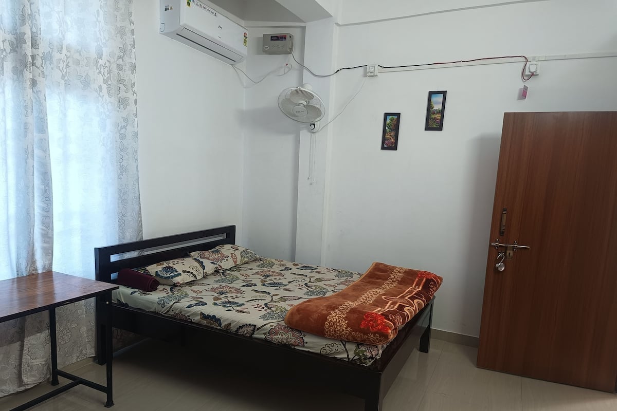 Chambre, animaux de compagnie acceptés, vue ville