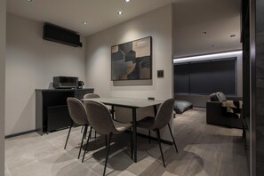 Family Quadruple Room | Dining room - Hotel Guild 5 (Tokyo)