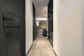 ファミリー 4 人部屋 | WiFi (無料)、ベッドシーツ