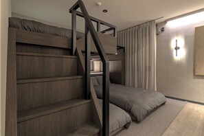 Chambre quadruple familiale | Accès au Wi-Fi (inclus), literie fournie