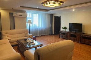 Room - Bazhou Hotel (Urumqi)
