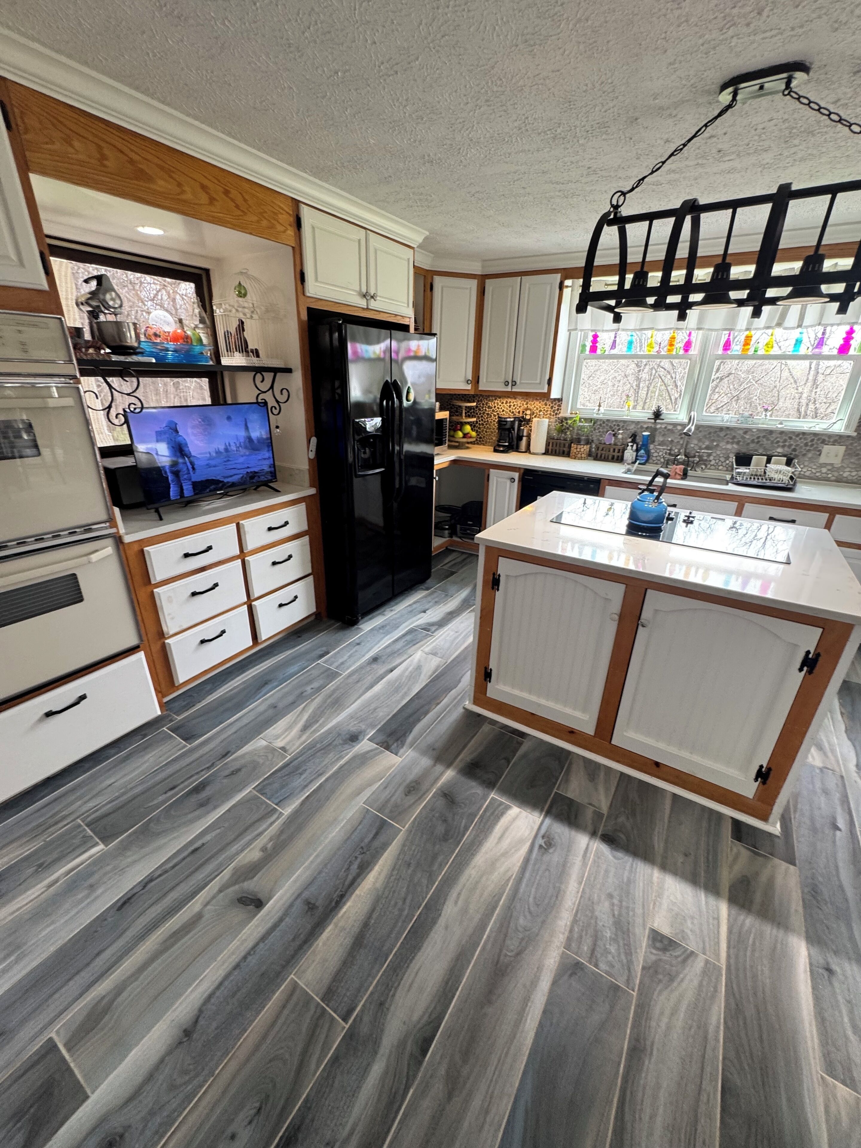 Micro-ondes, four, plaque de cuisson, lave-vaisselle