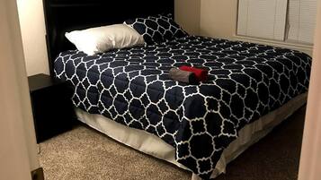 3 bedrooms, iron/ironing board, WiFi, bed sheets