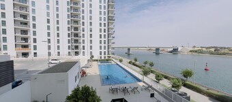 Cosy Studio in Water’s Edge, Yas Island