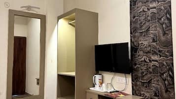 Executive Room | Free WiFi, bed sheets