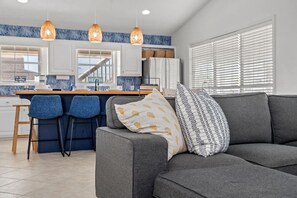 Smart TV, table football