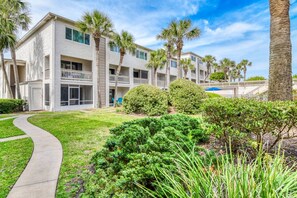 Exterior - Amazing Ocean Views, Spacious Balcony, Two Heated Pools, Tennis, Basketball, $300 in Free Tickets! (St. Augustine)