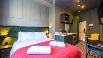 Habitación doble | Tabla de planchar con plancha y wifi gratis