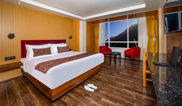 Premium Room | Blackout drapes, soundproofing, free WiFi, bed sheets