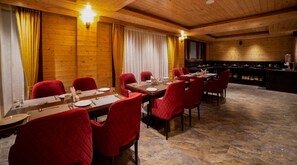 Restaurant - Yashshree Lachen  (Chungthang)